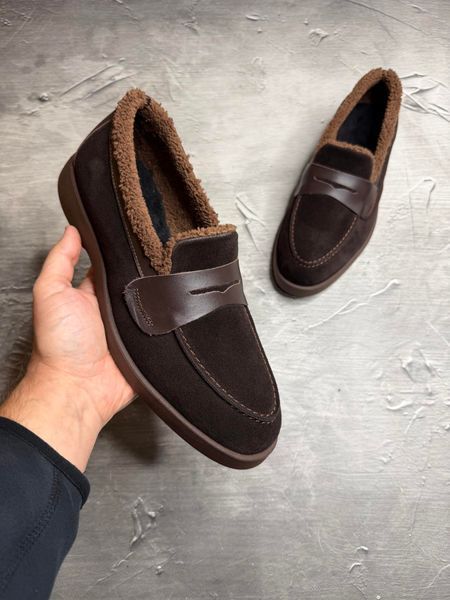 Лофери чоловічі замшеві чорні осінь/зим 2503/29 brown хутро nix | Стильні чорні чоловічі замшеві туфлі лофери 2503/29 brown хутро nix фото